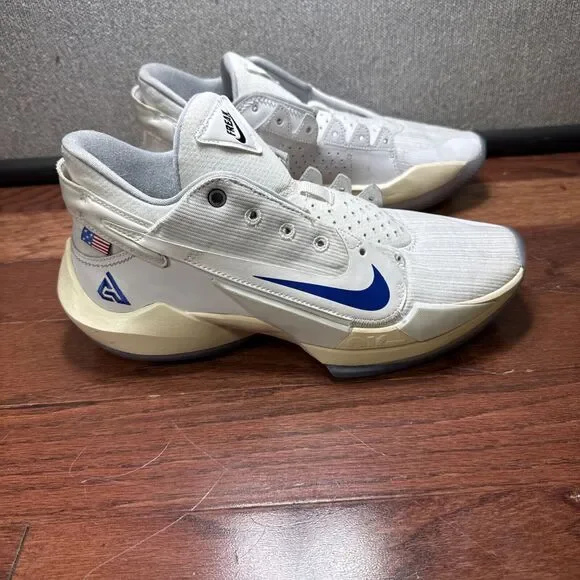 NIKE ZOOM FREAK 2 ID WHITE BLUE BASKETBALL SHOES CW0619-991 AMERICAN FLAG 8.5 - Picture 3 of 14